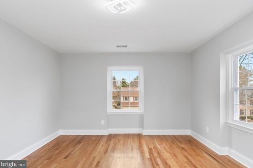 8916 Copenhaver Dr, Rockville MD  20854-3009 exterior