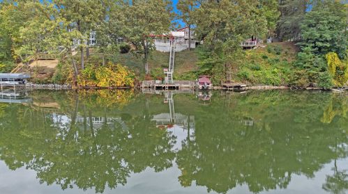 3272 Thorncrest Dr, Grand Rapids MI 49546-7353 exterior