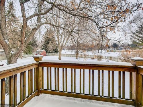 1758 Forssa Way, Saint Paul MN 55122-2658 exterior