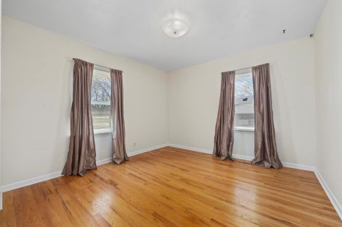 1346 Thatcher Ave, Saint Louis MO 63135-1719 exterior