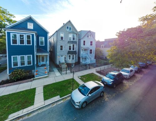 1507 Nelson St, Chicago IL 60657-3103 exterior