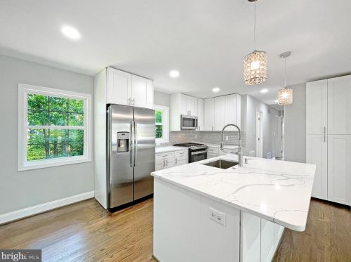 1914 Forest Dale Dr, Silver Spring, MD 20903-1527