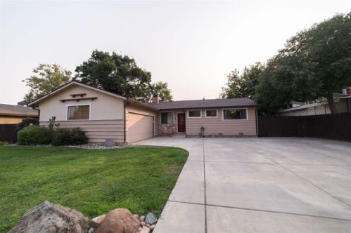 104 Henderson Way, Folsom, CA 95630-2916