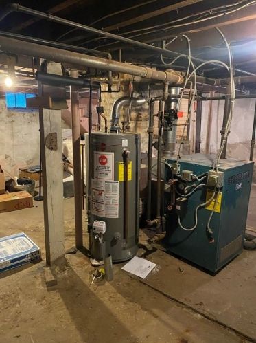 7 Frank St, Worcester MA 01604-1015 exterior