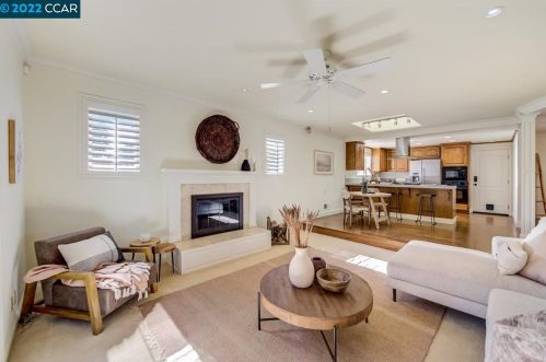 760 Citrus Ave, Concord CA  94518-2339 exterior