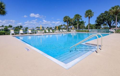 5675 Travelers Way, Fort Pierce FL 34982-4058 exterior