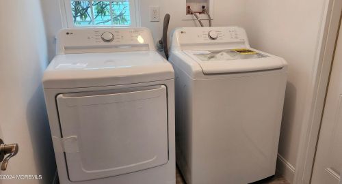 18 Gladstone Ave, Lakehurst NJ 08759-6625 exterior