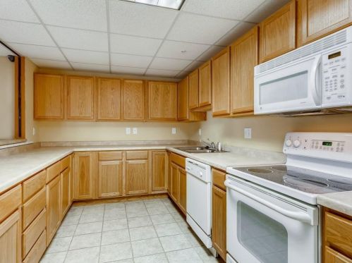 114200 Hundertmark Rd, Chaska MN 55318-4555 exterior