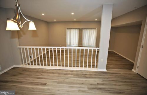 42 Magnolia Ct, Trenton NJ 08648-4828 exterior