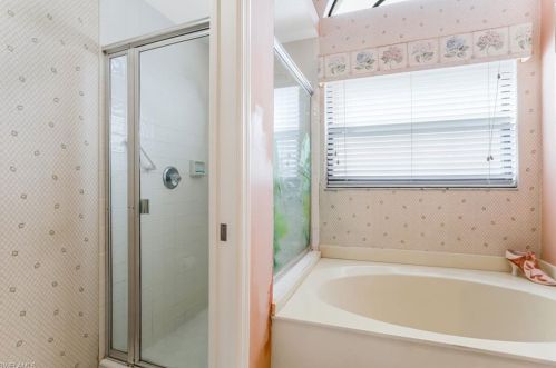 268 Countryside Dr, Naples FL 34104-6722 exterior