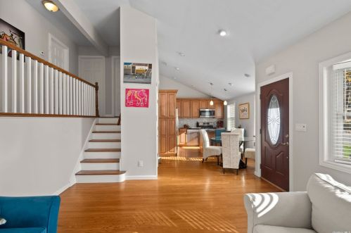 51 Murdock St, Huntington Station NY  11746-4345 exterior