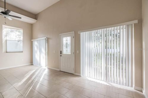 9509 Citrus Glen Pl, Tampa FL 33618-4018 exterior