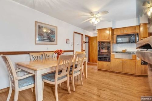 190 Maple St, Fairview NJ 07022-1512 exterior