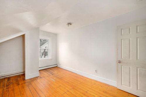 30 Ruggles St, Providence RI 02908-3614 exterior