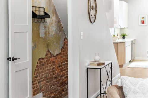 5105 Holmes St, Pittsburgh PA  15201-2433 exterior