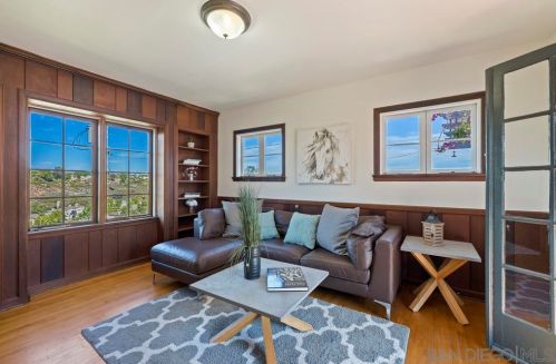 4875 Alder Dr, San Diego CA  92116-2325 exterior