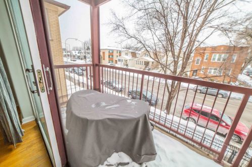 4716 Addison St, Chicago IL  60641-3762 exterior