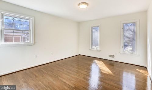 10409 Gainsborough Rd, Rockville MD 20854-2510 exterior