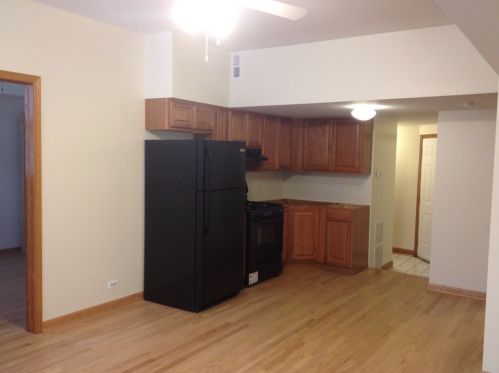 4052 Sheridan Rd, Chicago IL 60613-2082 exterior