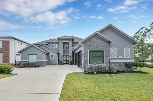 194 Bentwater Bay Dr, Montgomery, TX 77356-4648