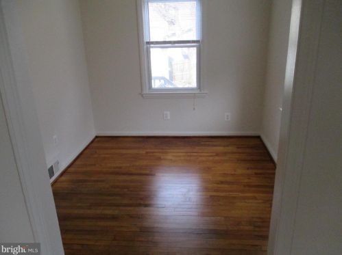 5936 Monticello Rd, Alexandria VA  22303-2216 exterior