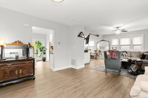 50 Fairview St, Milford CT 06460-4124 exterior