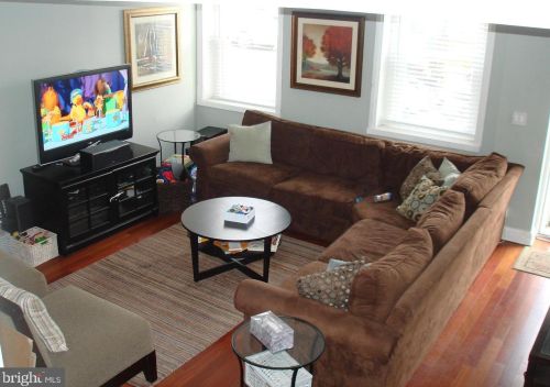 160 Levering St, Philadelphia PA  19127-1412 exterior