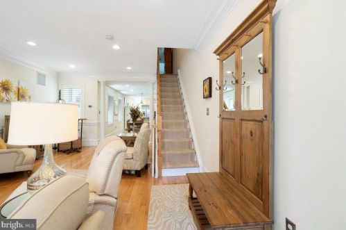 756 24 St, Philadelphia PA 19130-1953 exterior