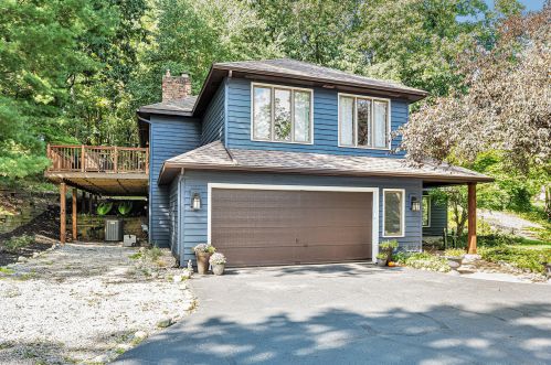 6884 Bridgewater Dr, Grand Rapids, MI 49546-9726