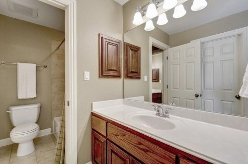 309 Emerald Rdg Dr, Austin TX 78732-1235 exterior