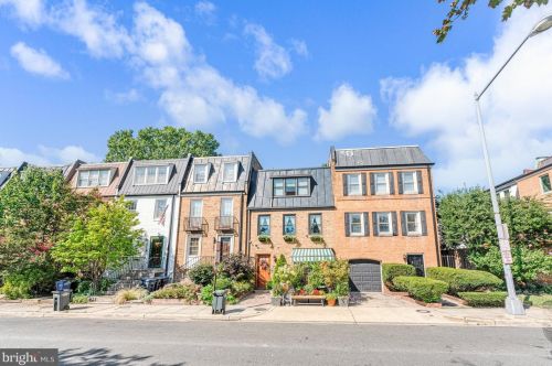 815 6th St, Washington, DC 20024-3803