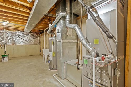 1719 Catherine Fran Dr, Accokeek MD 20607-3216 exterior