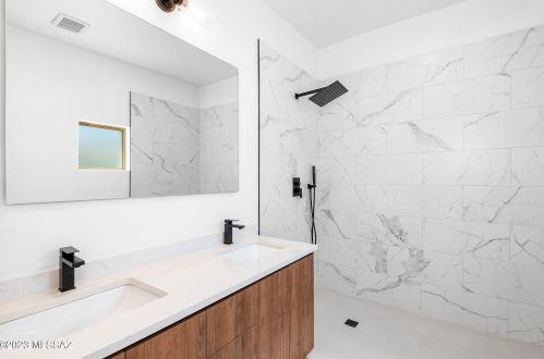 414 18th St, Tucson AZ 85745-3040 exterior