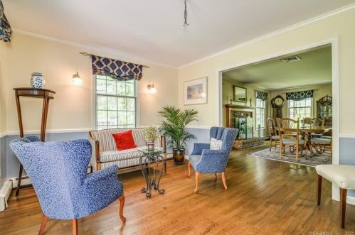 43 Jefferson Dr, Ridgefield CT 06877-5910 exterior