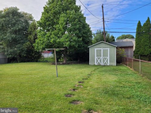 2148 Lee Ln, Chester PA 19014-2213 exterior