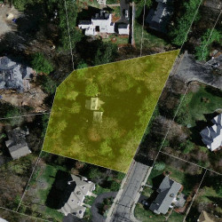 33 Oak Hill St, Newton MA  02459-3454 aerial view