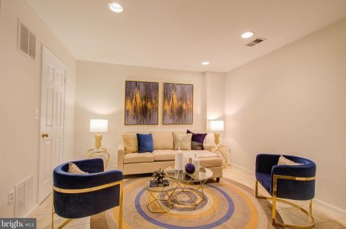 10924 Bloomingdale Dr, Rockville MD 20852-5535 exterior