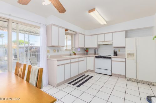 2640 Calle Yucatan, Tucson AZ  85730-1109 exterior