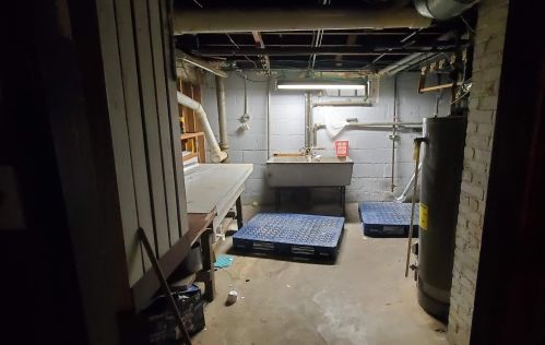 4050 41, Milwaukee WI 53221-1039 exterior