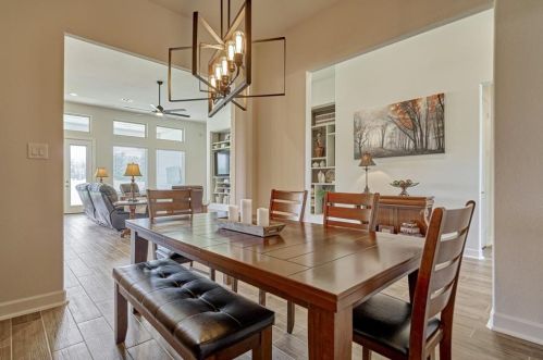 98 Lk Est Dr, Montgomery TX 77356-8066 exterior