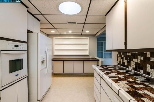 790 Charlton Dr, Concord CA 94523-3551 exterior