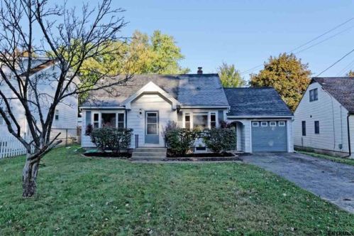 24 Marion Blvd, Schenectady, NY 12302-2602