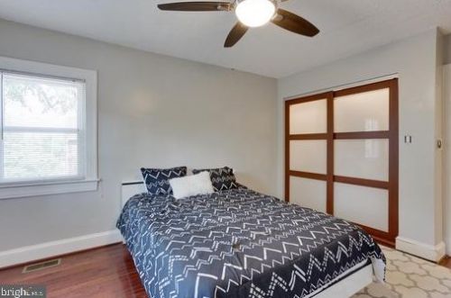 1900 Q St, Washington DC  20009-1008 exterior