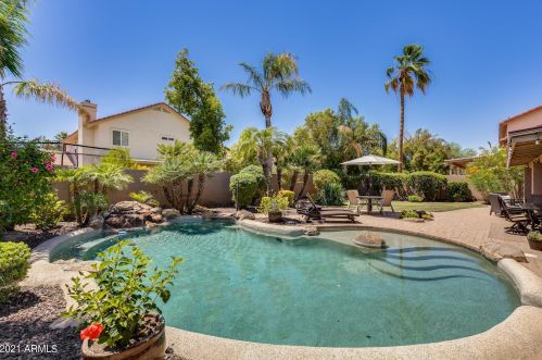 13210 38th St, Phoenix, AZ 85032-6606