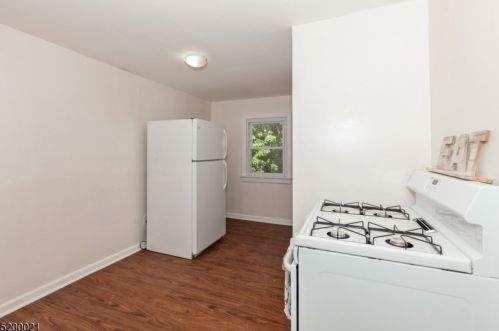 70 Lindsley Ave, Irvington NJ 07111-1749 exterior