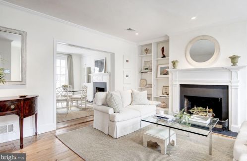 3017 P St, Washington, DC 20020-3626