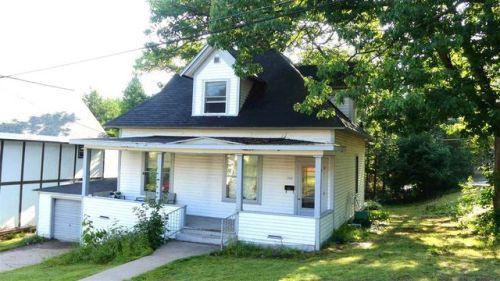 305 Garnet St, Houghton, MI 49931-1317