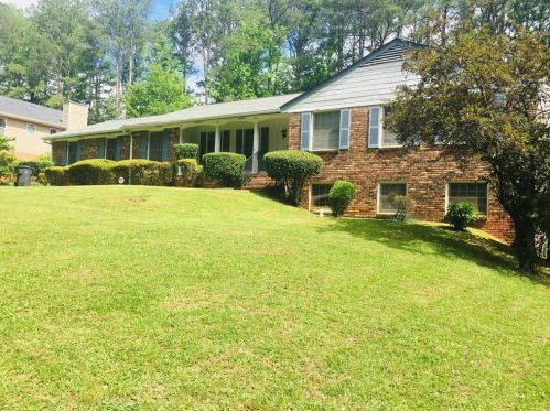 2921 Cherry Blossom Ln, Atlanta, GA 30344-3917