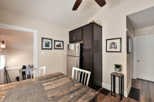 4135 1 Pl, Milwaukee WI 53207-4311 exterior