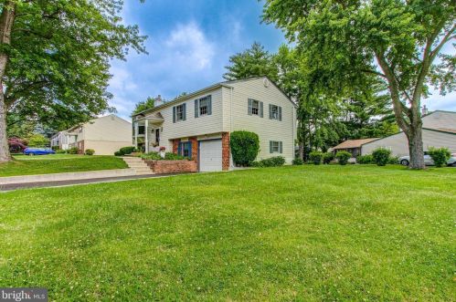 420 Hidden Vly Rd, Chester PA 19014-2534 exterior